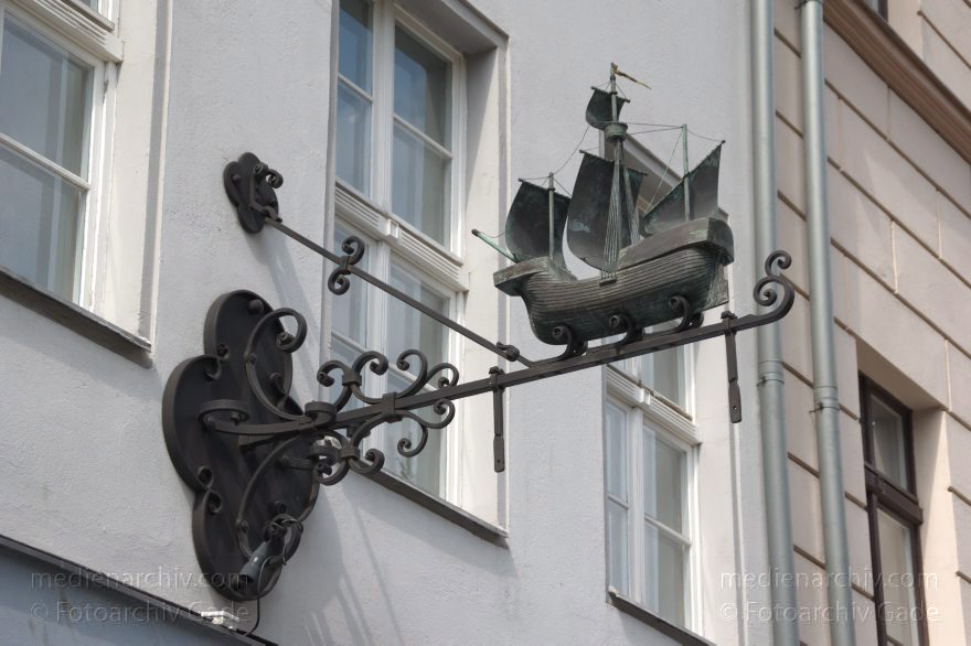 Berlin. Nikolaiviertel
30. 4. 2015. Berlin. Mitte. Nikolaiviertel
Schlüsselwörter: 2015;Berlin;Mitte;Nikolaiviertel