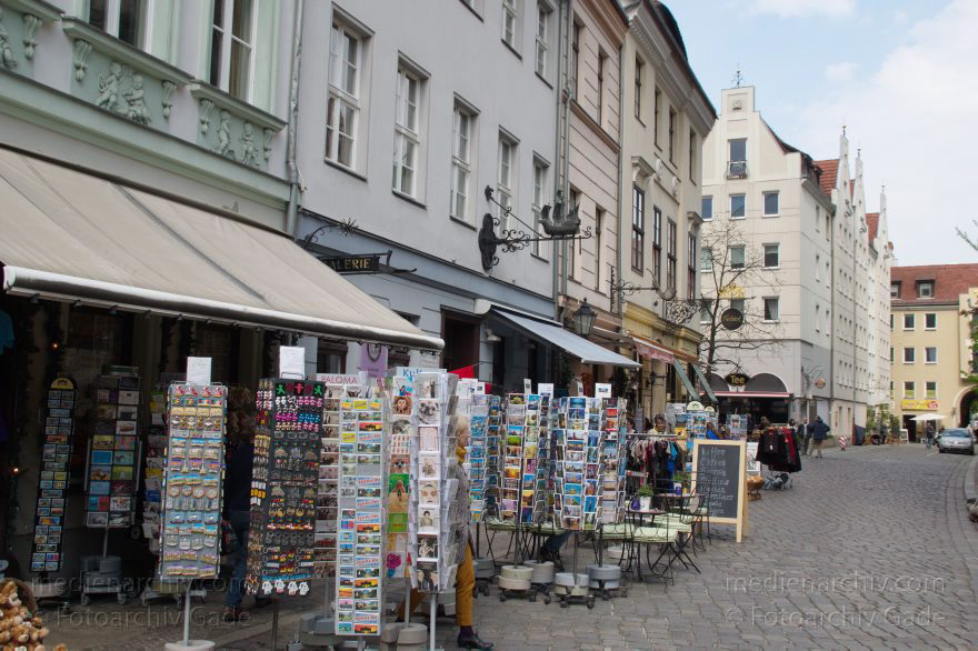 Berlin. Nikolaiviertel
30. 4. 2015. Berlin. Mitte. Nikolaiviertel
Schlüsselwörter: 2015;Berlin;Mitte;Nikolaiviertel