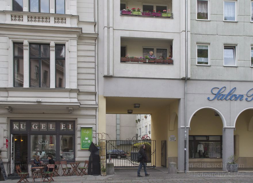 Berlin. Nikolaiviertel
30. 4. 2015. Berlin. Mitte. Nikolaiviertel
Schlüsselwörter: 2015;Berlin;Mitte;Nikolaiviertel