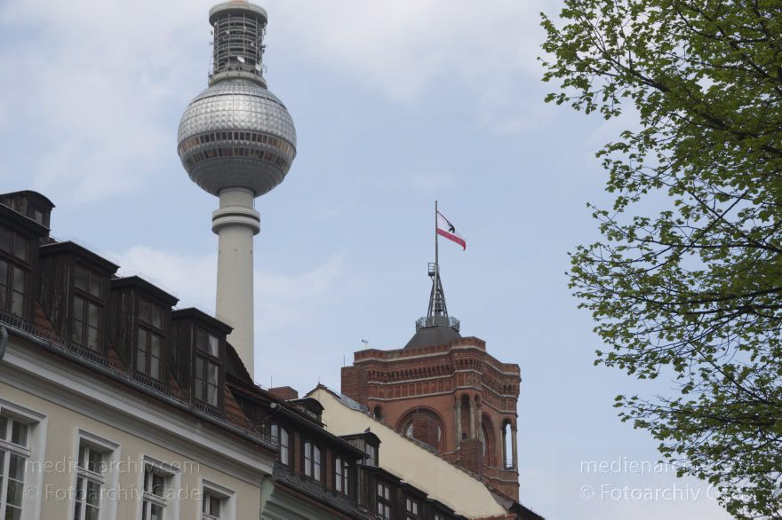 Berlin. Nikolaiviertel
30. 4. 2015. Berlin. Mitte. Nikolaiviertel
Schlüsselwörter: 2015;Berlin;Fernsehturm;Mitte;Nikolaiviertel