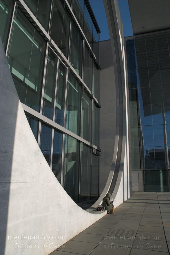 Berlin. Bundestag. Marie-Elisabeth-Lüders-Haus
18. 1. 2009. Berlin. Mitte. Regierungsviertel. Bundestag. Marie-Elisabeth-Lüders-Haus
Schlüsselwörter: Berlin;Bundestag;Deutschland;Germany;Mitte;2009;Regierungsviertel