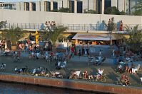 Berlin-Mitte-Ludwig-Erhard-Ufer-20060702-22.jpg