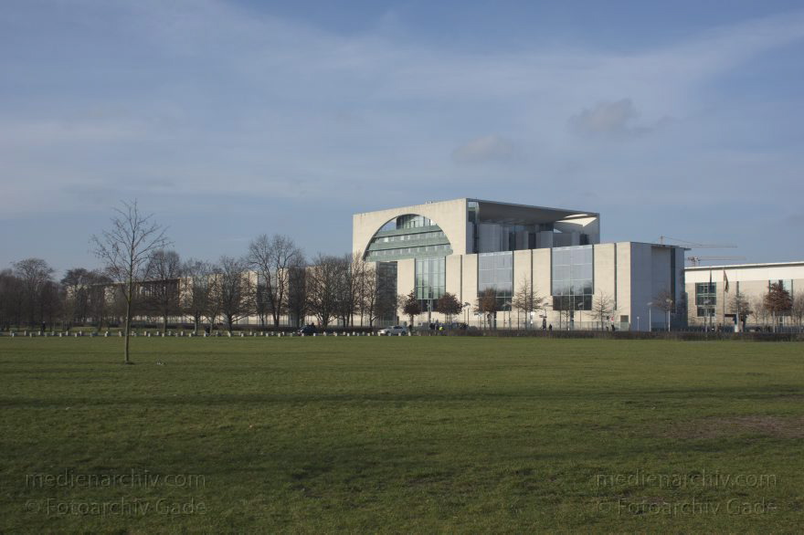 Berlin. Mitte. Tiergarten. Kanzleramt
18. 1. 2015. Berlin. Mitte. Tiergarten. Kanzleramt
Schlüsselwörter: 2015;Berlin;Kanzleramt;Mitte;Tiergarten