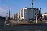 Berlin-Mitte-Regierungsviertel-Kanzleramt-20001210-72.jpg