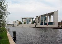 Dateiname=Berlin-Mitte-Regierungsviertel-Kanzleramt-20031003-06.jpg
Dateigröße=198KB
Abmessungen: 880x623
hinzugefügt am: 04. Januar 2016 Berlin-Mitte-Regierungsviertel-Kanzleramt-20031003-06.jpg