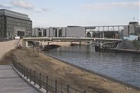 Dateiname=Berlin-Mitte-Regierungsviertel-Kronprinzenbruecke-20050522-33.jpg
Dateigröße=178KB
Abmessungen: 880x586
hinzugefügt am: 04. Januar 2016 Berlin-Mitte-Regierungsviertel-Kronprinzenbruecke-20050522-33.jpg