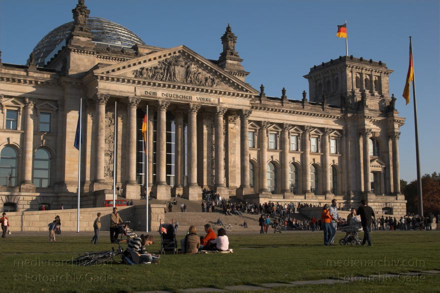 Berlin. Reichstag. Bundestag
30. 10. 2005. Berlin. Mitte. Tiergarten. Regierungsviertel. Reichstag. Bundestag
Schlüsselwörter: Berlin;Bundestag;Deutschland;Germany;Mitte;Regierungsviertel;Reichstag;2005;Tiergarten