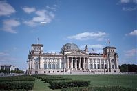 Dateiname=Berlin-Mitte-Regierungsviertel-Reichstag-20030626-69.jpg
Dateigröße=164KB
Abmessungen: 880x581
hinzugefügt am: 04. Januar 2016 Berlin-Mitte-Regierungsviertel-Reichstag-20030626-69.jpg