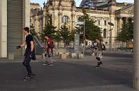 Dateiname=Berlin-Mitte-Regierungsviertel-Reichstag-20050522-56.jpg
Dateigröße=216KB
Abmessungen: 880x576
hinzugefügt am: 04. Januar 2016 Berlin-Mitte-Regierungsviertel-Reichstag-20050522-56.jpg