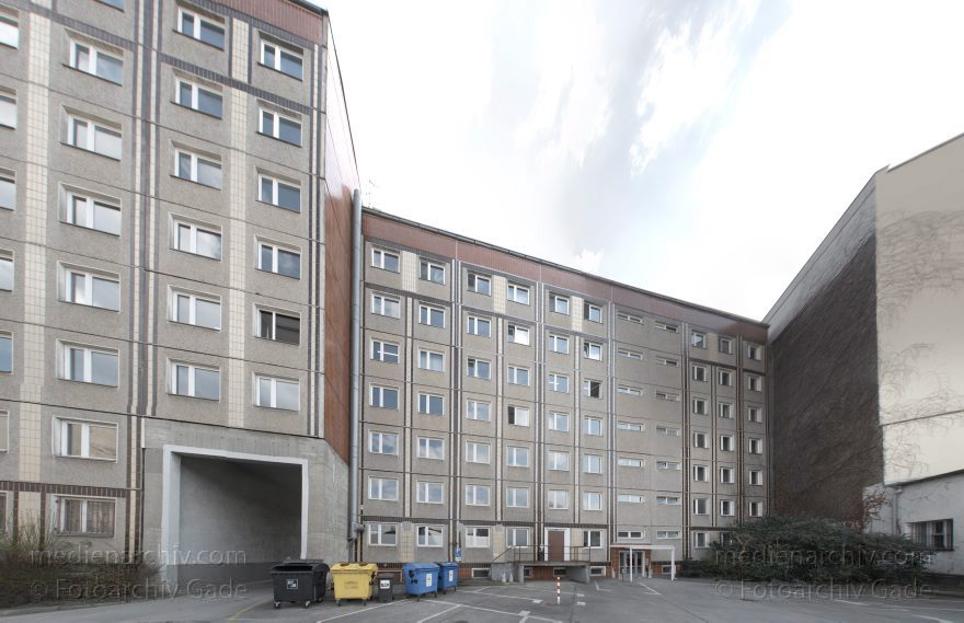 Berlin. Schiffbauerdamm. Plattenbau
21. 3. 2014. Berlin. Mitte. Schiffbauerdamm. Plattenbau
Schlüsselwörter: Berlin;Mitte;Plattenbau;2014;Schiffbauerdamm