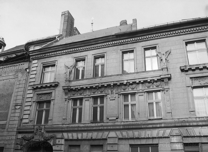 Berlin. Kleine Hamburgerstraße. Spandauer Vorstadt
August 1992. Berlin. Kleine Hamburger Straße. Scheunenviertel. Spandauer Vorstadt
Schlüsselwörter: Auguststraße;Berlin;Deutschland;Germany;Mitte;Scheunenviertel;1992;Spandauer Vorstadt