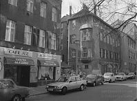 Dateiname=Berlin-Mitte-Spandauer-Vorstadt-Kleine-Hamburger-199209-014d.jpg
Dateigröße=228KB
Abmessungen: 880x646
hinzugefügt am: 04. Januar 2016 Berlin-Mitte-Spandauer-Vorstadt-Kleine-Hamburger-199209-014d.jpg