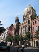 Dateiname=Berlin-Mitte-Oranienburger-Synagoge-20020818-81.jpg
Dateigröße=287KB
Abmessungen: 661x880
hinzugefügt am: 04. Januar 2016 Berlin-Mitte-Oranienburger-Synagoge-20020818-81.jpg