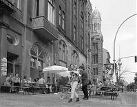 Dateiname=Berlin-Mitte-Oranienburger-19910601-049.jpg
Dateigröße=229KB
Abmessungen: 880x690
hinzugefügt am: 04. Januar 2016 Berlin-Mitte-Oranienburger-19910601-049.jpg