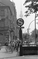 Dateiname=Berlin-Mitte-Oranienburger-19980819-13.jpg
Dateigröße=187KB
Abmessungen: 570x880
hinzugefügt am: 04. Januar 2016 Berlin-Mitte-Oranienburger-19980819-13.jpg