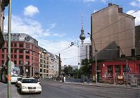 Dateiname=Berlin-Mitte-Oranienburger-20010701-12.jpg
Dateigröße=235KB
Abmessungen: 880x615
hinzugefügt am: 04. Januar 2016 Berlin-Mitte-Oranienburger-20010701-12.jpg