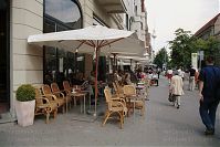Dateiname=Berlin-Mitte-Oranienburger-20010701-7.jpg
Dateigröße=210KB
Abmessungen: 880x586
hinzugefügt am: 04. Januar 2016 Berlin-Mitte-Oranienburger-20010701-7.jpg