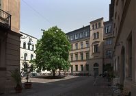 Dateiname=Berlin-Mitte-Oranienburger-20150511-13.jpg
Dateigröße=200KB
Abmessungen: 880x617
hinzugefügt am: 04. Januar 2016 Berlin-Mitte-Oranienburger-20150511-13.jpg