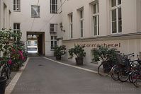 Dateiname=Berlin-Mitte-Oranienburger-20150511-28.jpg
Dateigröße=169KB
Abmessungen: 880x586
hinzugefügt am: 04. Januar 2016 Berlin-Mitte-Oranienburger-20150511-28.jpg
