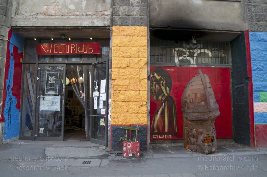 Berlin. Oranienburgerstraße. Tacheles
6. 3. 2012. Berlin. Mitte. Oranienburger Straße. Tacheles
Schlüsselwörter: Berlin;Deutschland;Germany;Mitte;Oranienburger Straße;Spandauer Vorstadt;2012;Tacheles