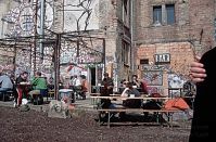 Berlin-Mitte-Oranienburger-Tacheles-199604-23.jpg