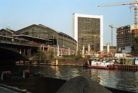 Dateiname=Berlin-Mitte-Spree-Friedrichstrasse-20000813-20.jpg
Dateigröße=236KB
Abmessungen: 880x590
hinzugefügt am: 04. Januar 2016 Berlin-Mitte-Spree-Friedrichstrasse-20000813-20.jpg