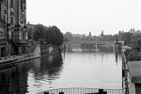 Dateiname=Berlin-Mitte-Spree-Museumsinsel-19880715-29.jpg
Dateigröße=162KB
Abmessungen: 880x589
hinzugefügt am: 04. Januar 2016 Berlin-Mitte-Spree-Museumsinsel-19880715-29.jpg