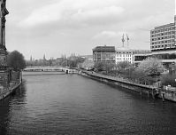 Berlin-Mitte-Spree-Museumsinsel-19980605-43.jpg