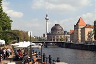 Dateiname=Berlin-Mitte-Spree-Museumsinsel-20050501-42.jpg
Dateigröße=229KB
Abmessungen: 880x585
hinzugefügt am: 04. Januar 2016 Berlin-Mitte-Spree-Museumsinsel-20050501-42.jpg