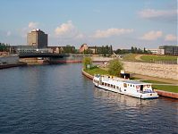 Berlin-Mitte-Spree-Regierungsviertel-20040801-07.jpg