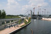 Dateiname=Berlin-Mitte-Spree-Regierungsviertel-20050501-22.jpg
Dateigröße=188KB
Abmessungen: 880x586
hinzugefügt am: 04. Januar 2016 Berlin-Mitte-Spree-Regierungsviertel-20050501-22.jpg