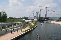 Berlin-Mitte-Spree-Regierungsviertel-20050501-22.jpg