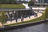 Dateiname=Berlin-Mitte-Spree-Regierungsviertel-20050516-19.jpg
Dateigröße=238KB
Abmessungen: 880x586
hinzugefügt am: 04. Januar 2016 Berlin-Mitte-Spree-Regierungsviertel-20050516-19.jpg