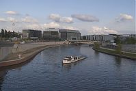 Dateiname=Berlin-Mitte-Spree-Regierungsviertel-20050522-18.jpg
Dateigröße=156KB
Abmessungen: 880x586
hinzugefügt am: 04. Januar 2016 Berlin-Mitte-Spree-Regierungsviertel-20050522-18.jpg