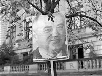 Berlin-Mitte-Gorbatschow-19910821-12.jpg