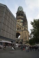 Dateiname=Berlin-Charlottenburg-Breitscheidplatz-20081010-50.jpg
Dateigröße=233KB
Abmessungen: 591x880
hinzugefügt am: 04. Januar 2016 Berlin-Charlottenburg-Breitscheidplatz-20081010-50.jpg