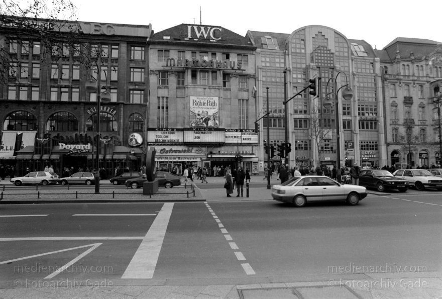 Berlin. Charlottenburg.
Januar 1995. Berlin. Charlottenburg.
Schlüsselwörter: Berlin;Charlottenburg;Deutschland;1995;Germany