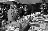 Dateiname=Berlin-Charlottenburg-Flohmarkt-199211-14.jpg
Dateigröße=250KB
Abmessungen: 880x569
hinzugefügt am: 04. Januar 2016 Berlin-Charlottenburg-Flohmarkt-199211-14.jpg