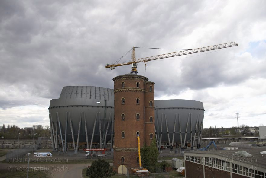 Berlin. Abriss des ehemaligen Gaswerks Charlottenburg
6. 4. 2007. Berlin. Abriss der Kugelgasbehälter des Gaswerks Charlottenburg.
Schlüsselwörter: Berlin;Charlottenburg;Deutschland;Energieversorgung;Gasversorgung;Gaswerk;Germany;2007;Kugeltanks