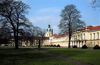 Dateiname=Berlin-Charlottenburg-Schloss-1994-01.jpg
Dateigröße=276KB
Abmessungen: 880x580
hinzugefügt am: 04. Januar 2016 Berlin-Charlottenburg-Schloss-1994-01.jpg