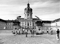 Dateiname=Berlin-Charlottenburg-Schloss-199607-02.jpg
Dateigröße=225KB
Abmessungen: 880x641
hinzugefügt am: 04. Januar 2016 Berlin-Charlottenburg-Schloss-199607-02.jpg