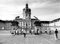 Dateiname=Berlin-Charlottenburg-Schloss-199607-03.jpg
Dateigröße=223KB
Abmessungen: 880x647
hinzugefügt am: 04. Januar 2016 Berlin-Charlottenburg-Schloss-199607-03.jpg