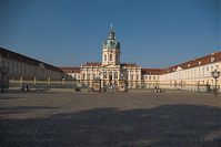 Dateiname=Berlin-Charlottenburg-Schloss-20051006-10.jpg
Dateigröße=149KB
Abmessungen: 880x586
hinzugefügt am: 04. Januar 2016 Berlin-Charlottenburg-Schloss-20051006-10.jpg