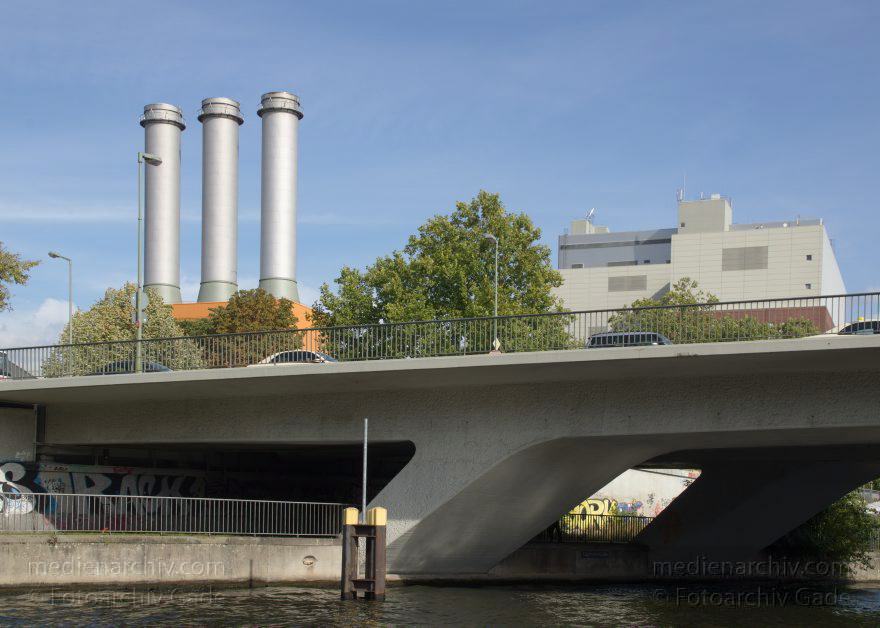 Berlin. Charlottenburg. Spree. Kraftwerk Charlottenburg
25. 9. 2012. Berlin. Charlottenburg. Fluss Spree. Kraftwerk Charlottenburg. Strom. Energie
Schlüsselwörter: Berlin;Charlottenburg;Deutschland;Energie;Fluss;Germany;Kraftwerk;Kraftwerk Charlottenburg;Schornsteine;Spree;2012;Strom