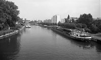 Dateiname=Berlin-Charlottenburg-Spree-19960819-42.jpg
Dateigröße=164KB
Abmessungen: 880x530
hinzugefügt am: 04. Januar 2016 Berlin-Charlottenburg-Spree-19960819-42.jpg
