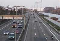 Berlin-Charlottenburg-Westhafenkanal-20070324-16.jpg