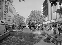 Dateiname=Berlin-Charlottenburg-Wilmersdorfer-19921020-10.jpg
Dateigröße=253KB
Abmessungen: 880x649
hinzugefügt am: 04. Januar 2016 Berlin-Charlottenburg-Wilmersdorfer-19921020-10.jpg