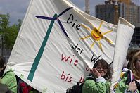 Dateiname=Berlin-Demonstration-20140510-160.jpg
Dateigröße=197KB
Abmessungen: 880x584
hinzugefügt am: 04. Januar 2016 Berlin-Demonstration-20140510-160.jpg