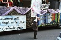Dateiname=Berlin-CSD-20010623-51.jpg
Dateigröße=227KB
Abmessungen: 880x578
hinzugefügt am: 04. Januar 2016 Berlin-CSD-20010623-51.jpg