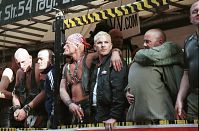 Dateiname=Berlin-CSD-20010623-56.jpg
Dateigröße=217KB
Abmessungen: 880x578
hinzugefügt am: 04. Januar 2016 Berlin-CSD-20010623-56.jpg